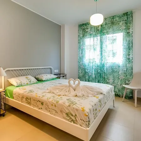 Vivalidays Alicia - Fenals - Lloret de Mar